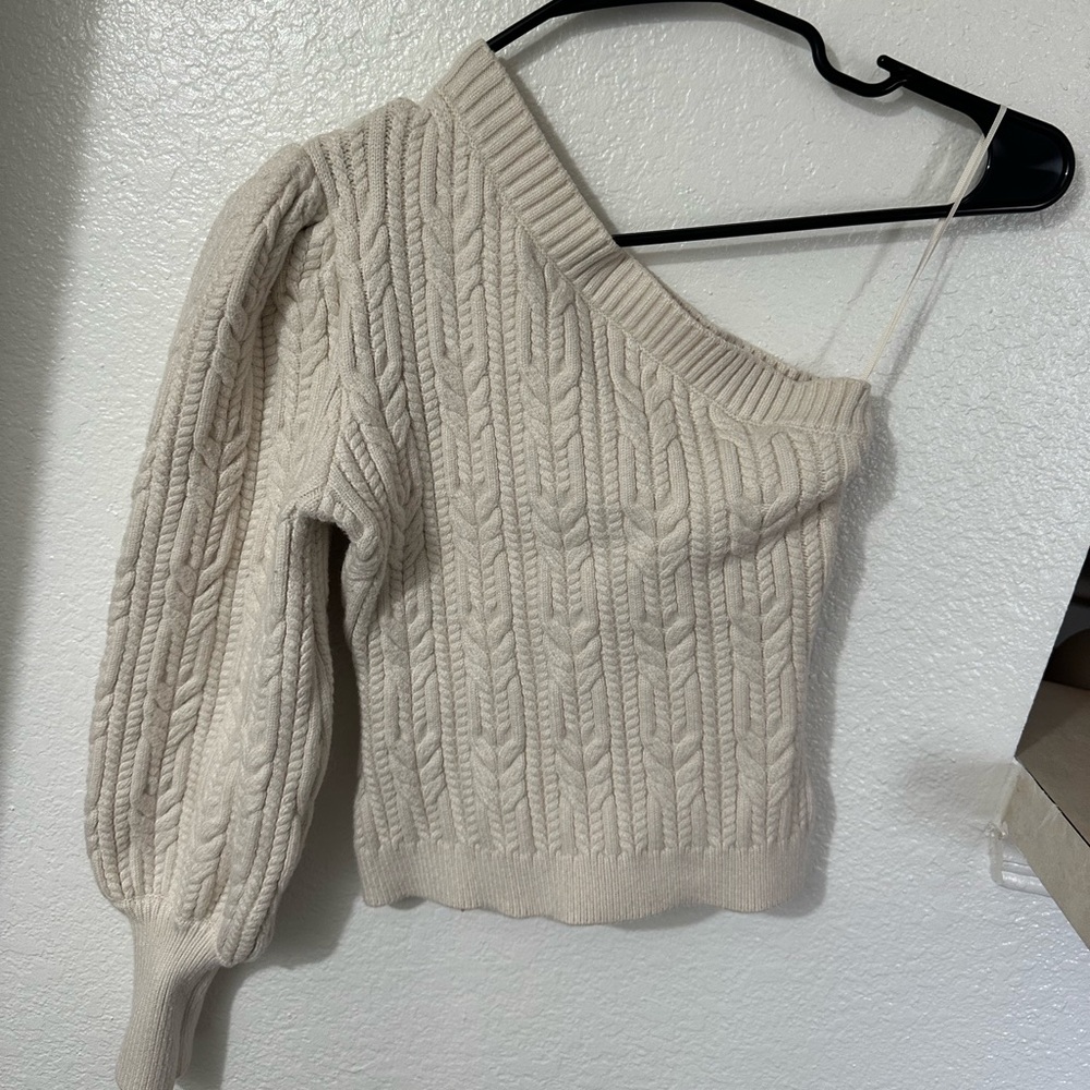 zara one shoulder sweater